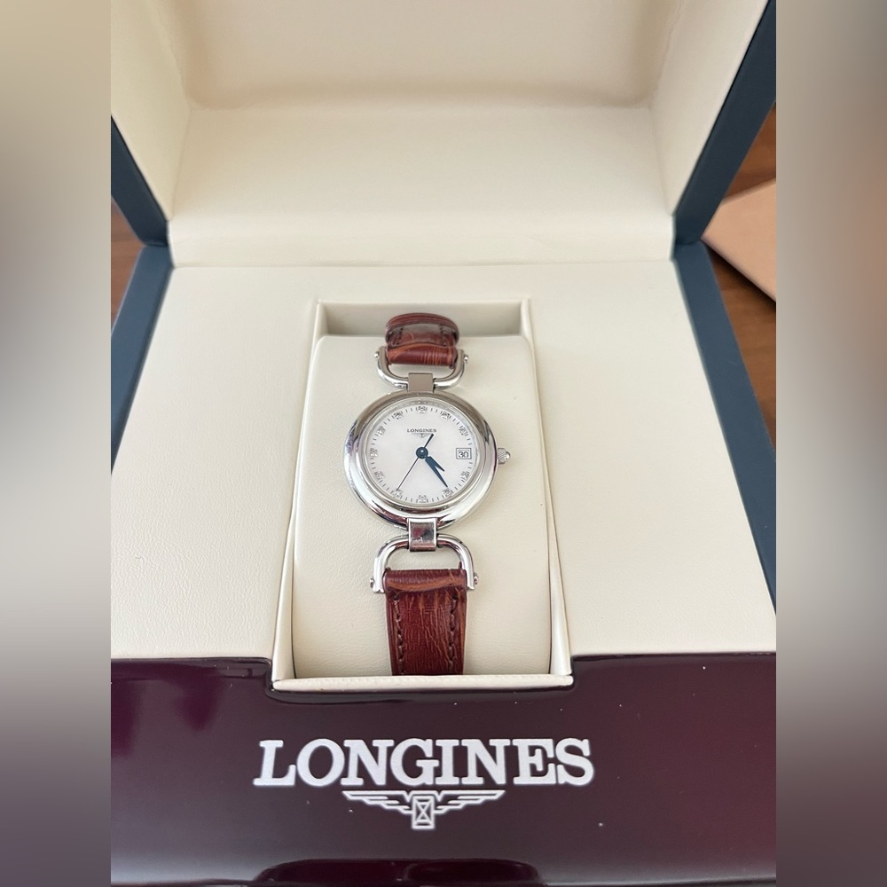 Longines Watch with Diamond (L6.130.4.87.2 Equestrian 26.5 MOP)